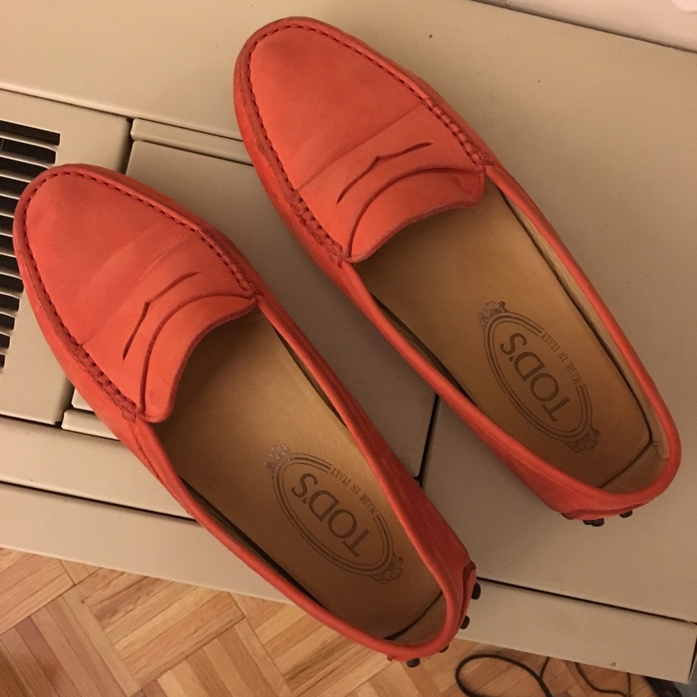 Tod’s Gommini Driver Loafer, size 5.5
